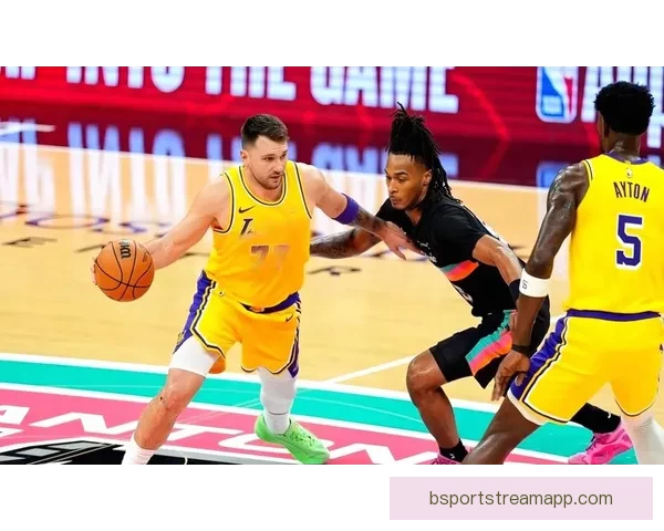 东契奇复出砍42分12助攻湖人力克骑士 里夫斯艾顿双双贡献精彩表现