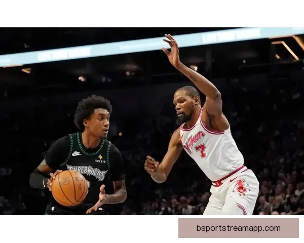 火狼大战裁判失误频出杜兰特罚球成争议焦点引热议